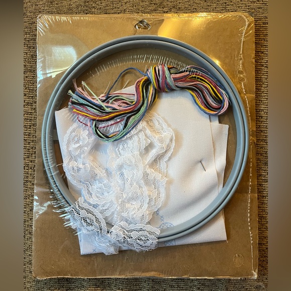 Stamped Cross Stitch Kit “God Loves Me” - Picture 2 of 5